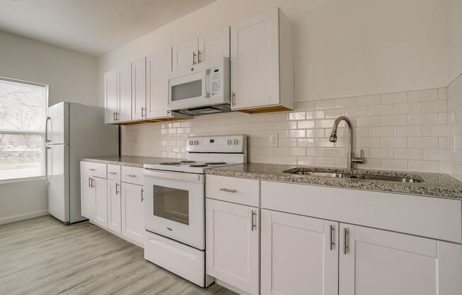 1 bed, 1 bath, 500 sqft, $949