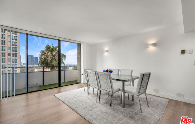 2 beds, 2 baths, 1,352 sqft, $5,100, Unit 1014