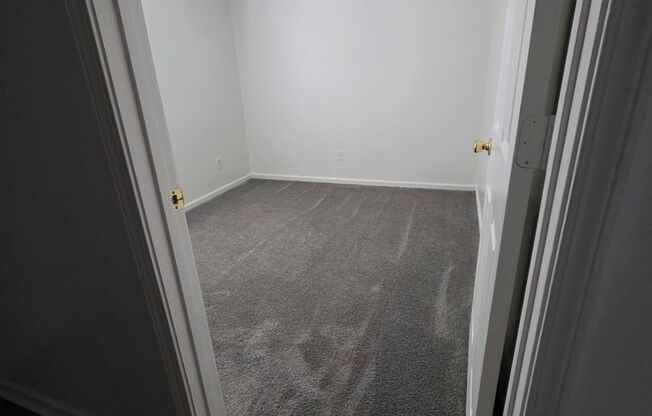 Middleton Boulevard Apartments