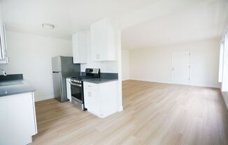 2 beds, 1 bath, 890 sqft, $2,649, Unit 501