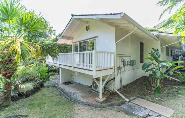 4Bd/3Ba 1,976 sqft SFH in Kalani Iki Estates, 1555 Kalaniiki St #16 Honolulu HI 96821