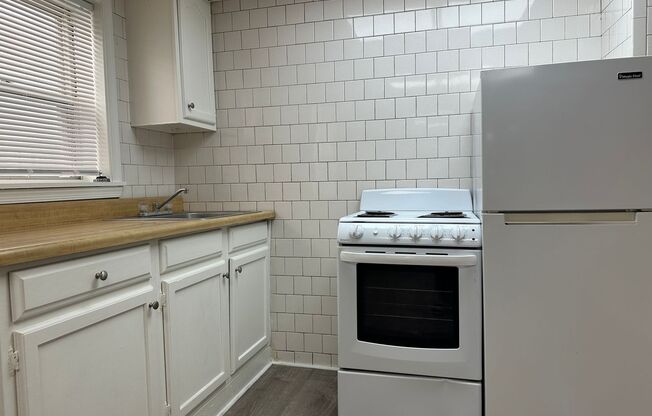 121 West Saratoga Street