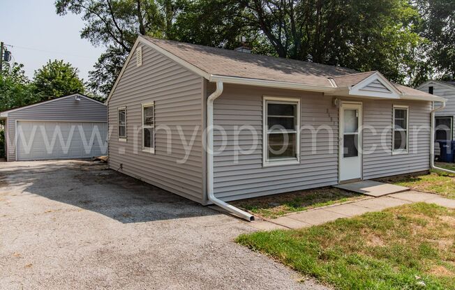 2 Bedroom / 1 Bathroom GEM! | Near Offutt Air Force Base