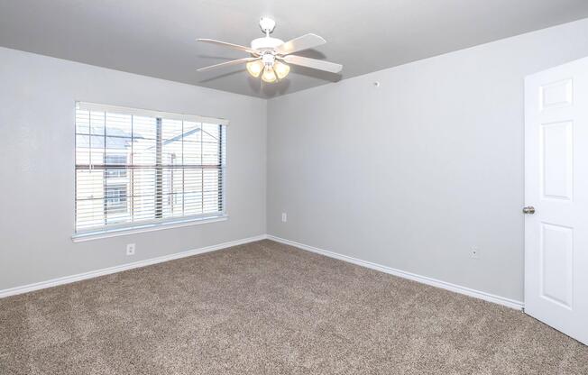 1 bed, 1 bath, 741 sqft, $1,099