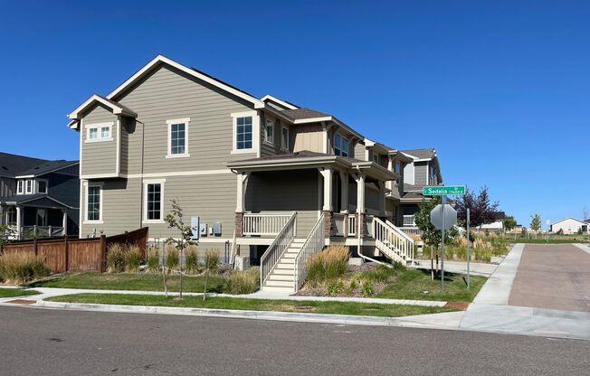 Stunning Paired 3 bedroom Home for Rent in Commerce City's Buffalo Highlands Neighborhood