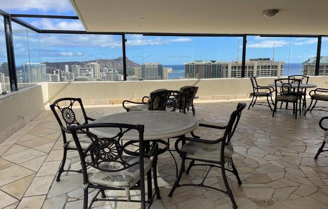 2 beds, 2 baths, 941 sqft, $3,700