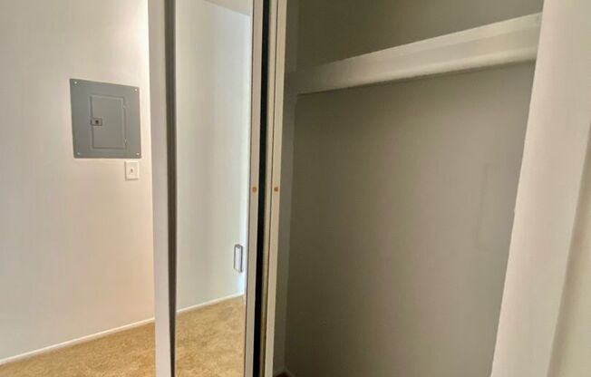 1 bed, 1 bath, 750 sqft, $1,145, Unit 302