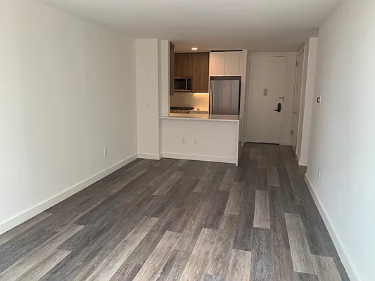 Studio, 1 bath, $4,895, Unit 18G