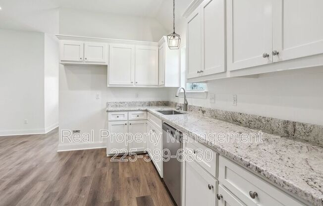 7744 CEDAR TRL DR