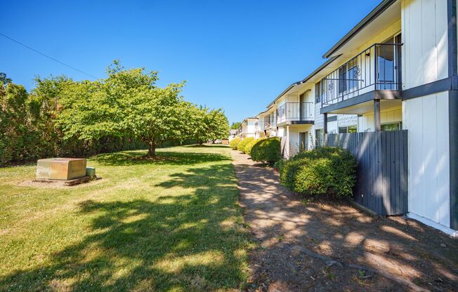 450-Chandelle Apartments