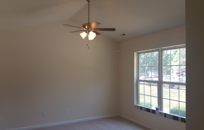 3 beds, 2 baths, $1,625