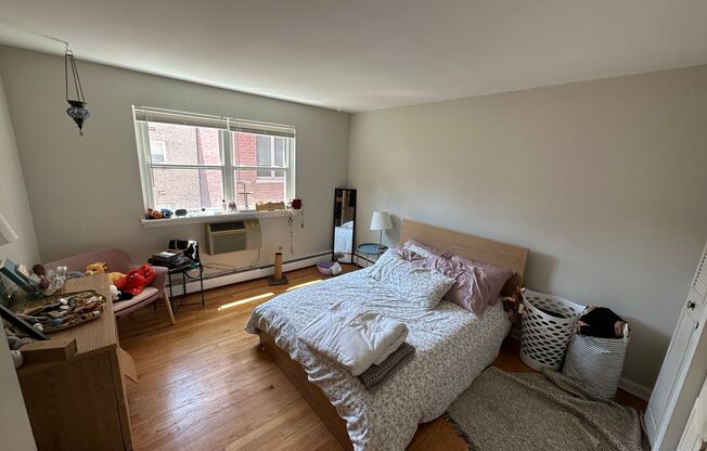 1 bed, 1 bath, $1,895, Unit 564