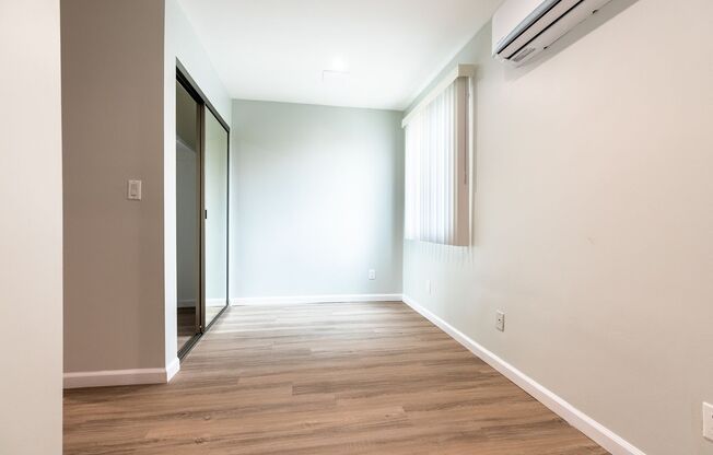 Studio, 1 bath, 565 sqft, $1,798, Unit 300