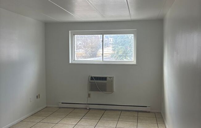 1 Bedroom, 1 Bath Parkview Apartments-York City SD **2nd Months Rent FREE!