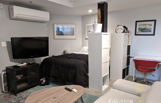 26 SUNNYSIDE ST