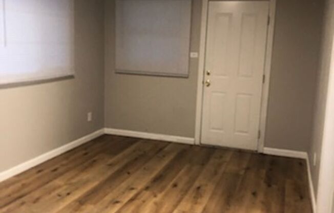 3 beds, 1 bath, $2,495