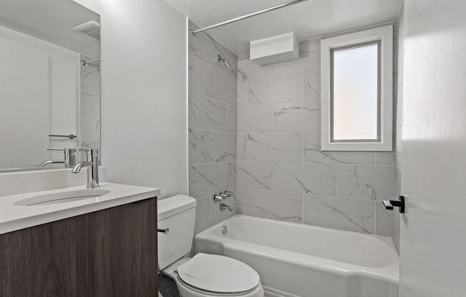 2 beds, 1 bath, 603 sqft, $1,835, Unit 5930-201