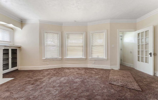 3608 E 147 ST