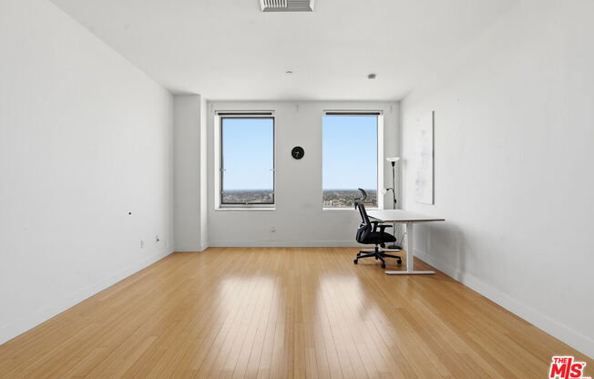 1 bed, 1 bath, 710 sqft, $2,400, Unit 1609