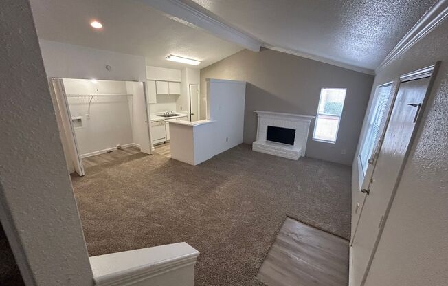 2 beds, 2 baths, 1,038 sqft, $1,085, Unit 0802