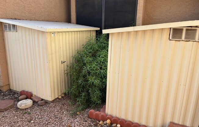 2 beds, 1 bath, $1,495, Unit #1043