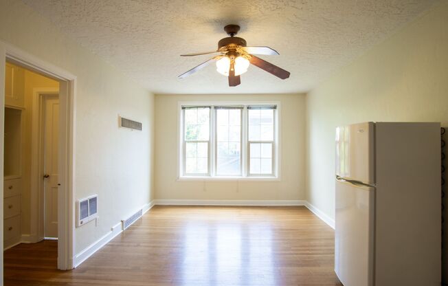 Studio, 1 bath, $1,125, Unit 108