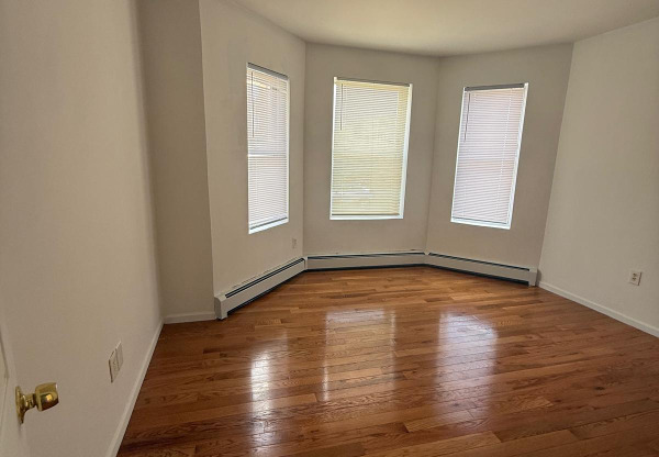 101 103 SHULTAS PL