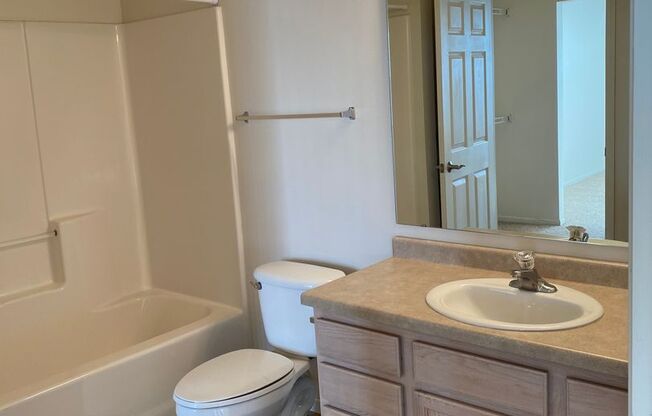 2 beds, 2 baths, 1,318 sqft, $1,285, Unit 4425-209