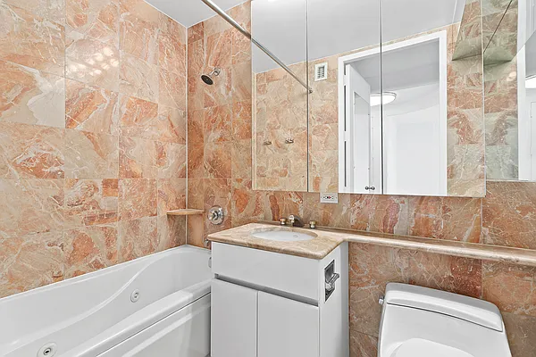 Studio, 1 bath, $5,750, Unit 30A