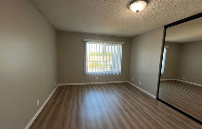 2 beds, 1 bath, 980 sqft, $2,400, Unit 055