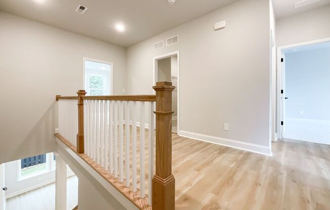 3 beds, 2.5 baths, $2,800