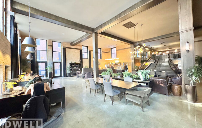 1515 W Monroe St.