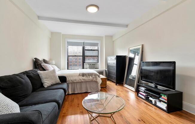 235 W 102 ST