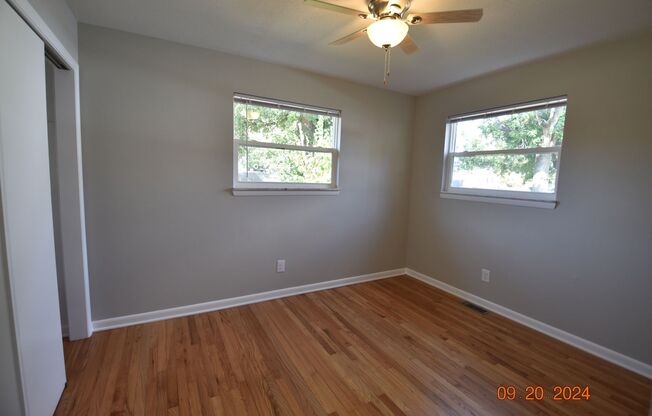 3 beds, 2 baths, $1,600