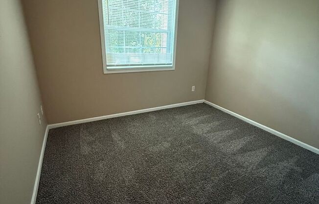 2 beds, 1 bath, 775 sqft, $885, Unit 356C