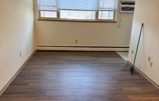 1161 SAINT CLAIR AVE