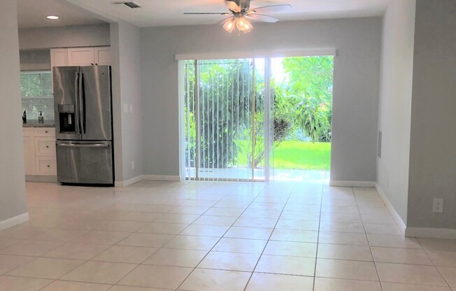 3 beds, 1 bath, $2,800