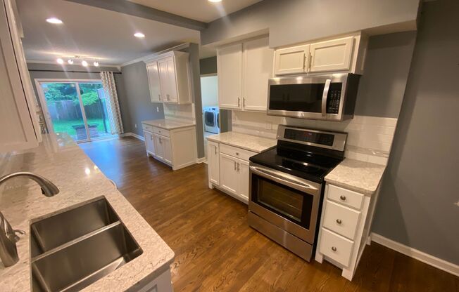 4 beds, 2.5 baths, $4,199