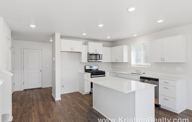 Beautiful 3 BD* 2.5 BA* **NEW** CONSTRUCTION* 2026 Built* Single Family Home Located In East Park Village Community!