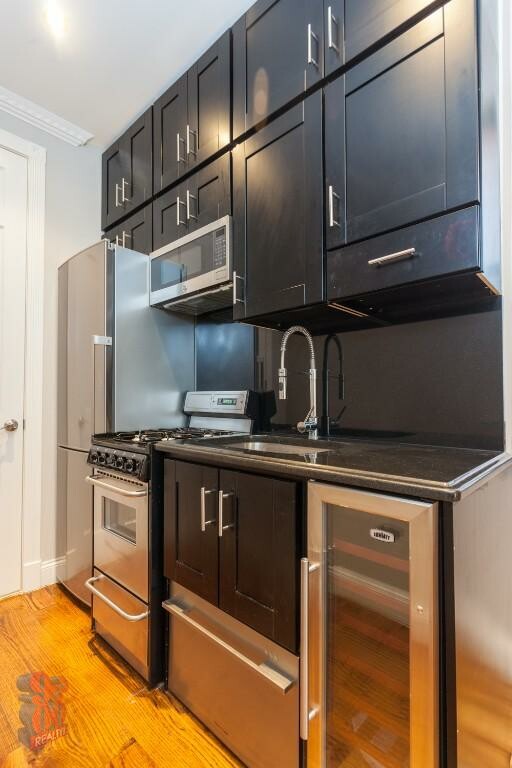 3 W 103 ST