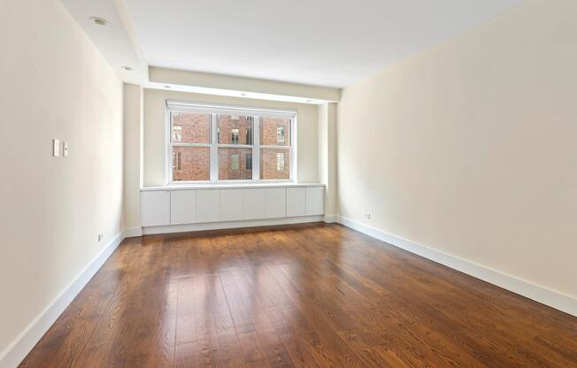 130 E 63 ST