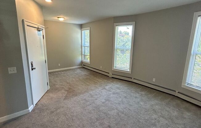 728 East 16th Street (New Town)