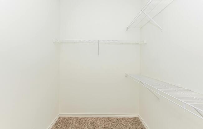 3 beds, 2 baths, 1,070 sqft, $1,299