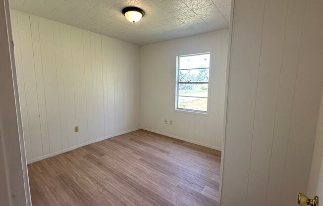 COMING SOON -- 2-bedroom, 1 bathroom Apartment Available in Rayne!