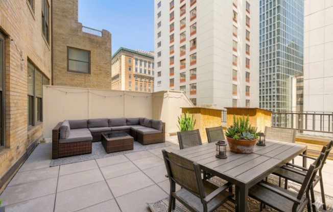 1 bed, 1 bath, 691 sqft, $5,900, Unit 1110