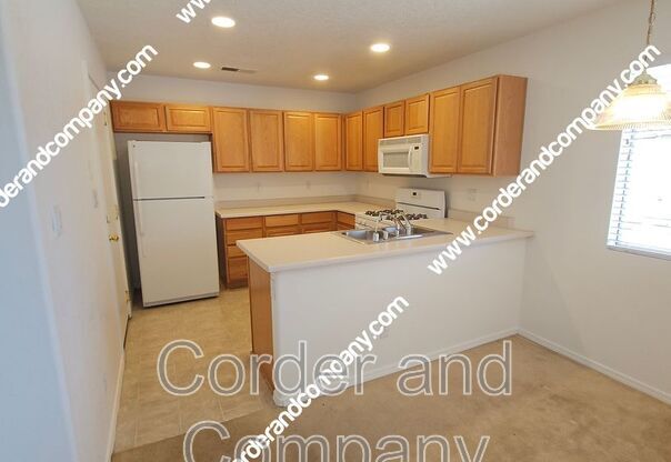 332 PEQUIN TRL SE