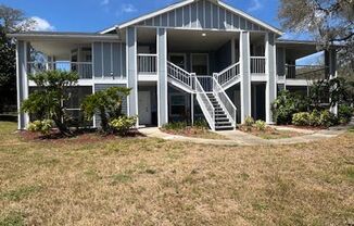711 Sugar Way Lake Mary. 2/2 condo in Regency Park gated community.