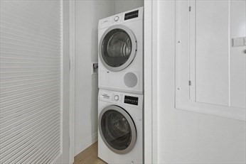 1 bed, 1 bath, 765 sqft, $5,800, Unit 1211