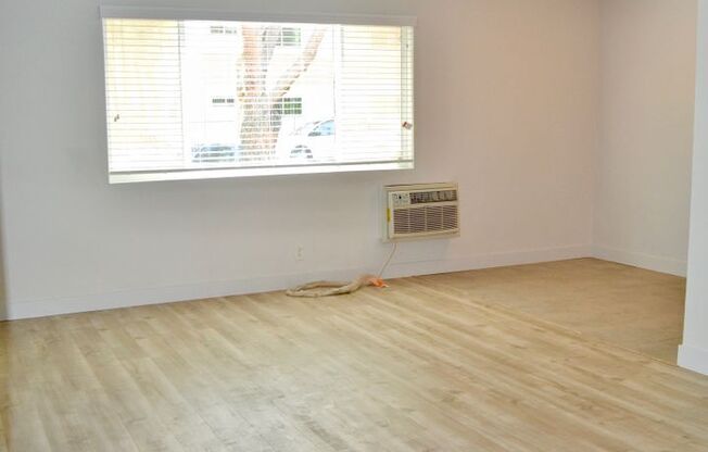 2801 Orchard Ave