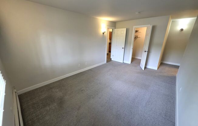 2 beds, 2 baths, 960 sqft, $1,395, Unit 21 - 111